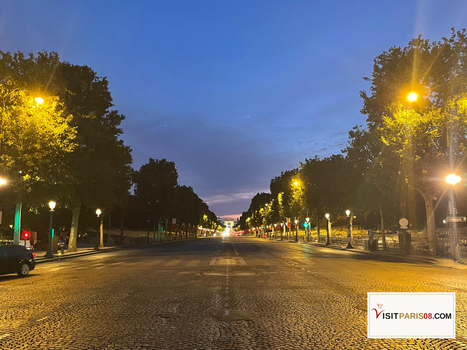Avenue des Champs-Élysées, 8th arrondissement of Paris