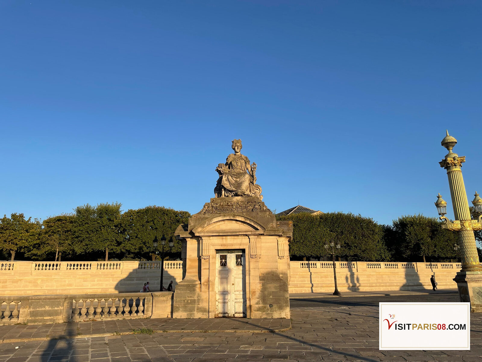 Statue of Lyon, Place de la Concorde, Paris 8th